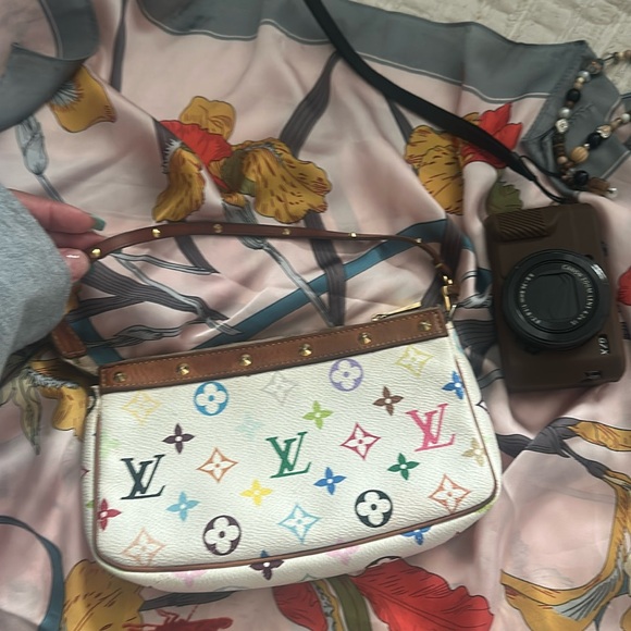 Authentic LOUIS VUITTON Monogram Multicolore Pochette 💕 - Picture 4 of 7